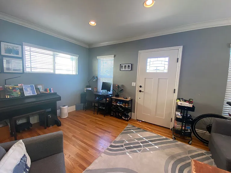 1BD/1BA Cottage Home at B Street Bungalows Modern Luxury Meets Mission Style Charm! — Photo 19