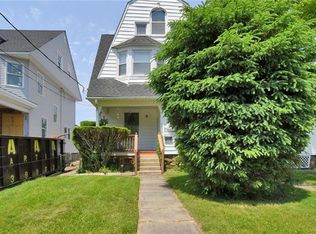 195 Elm St, New Rochelle, NY 10805