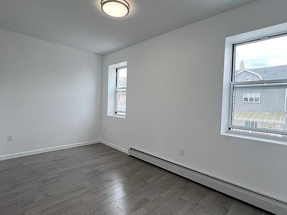 3rd image of 192 Bay 34 St #2