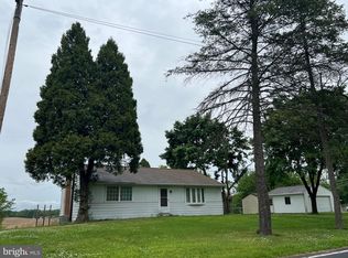 1471 Old Bernville Rd, Leesport, PA 19533