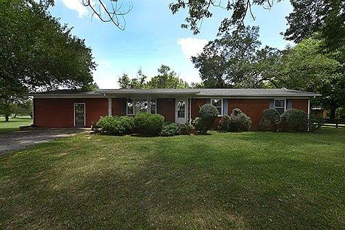 2nd image of 131 Kingwood Ln