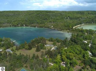 4548 Northwood Dr, Glen Arbor, MI 49636