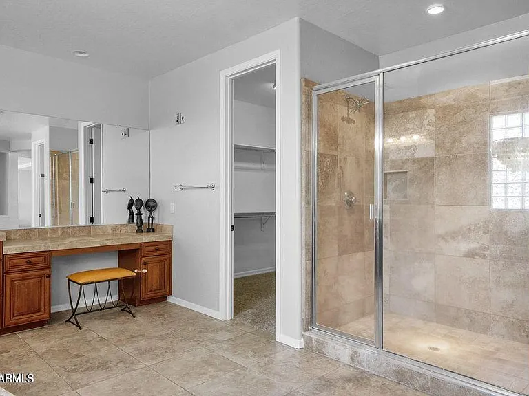 4590 E Waterman St — Photo 31