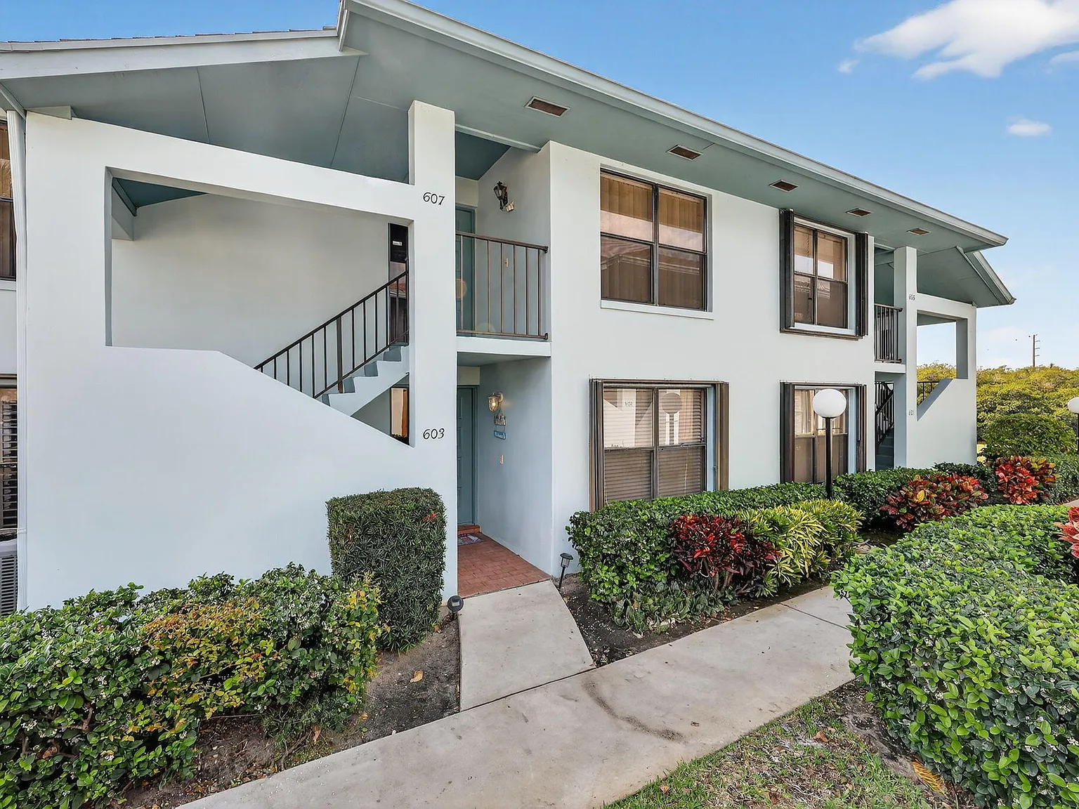2 bed, 2.0 bath, 1164 sqft, $3,500 — Photo 1