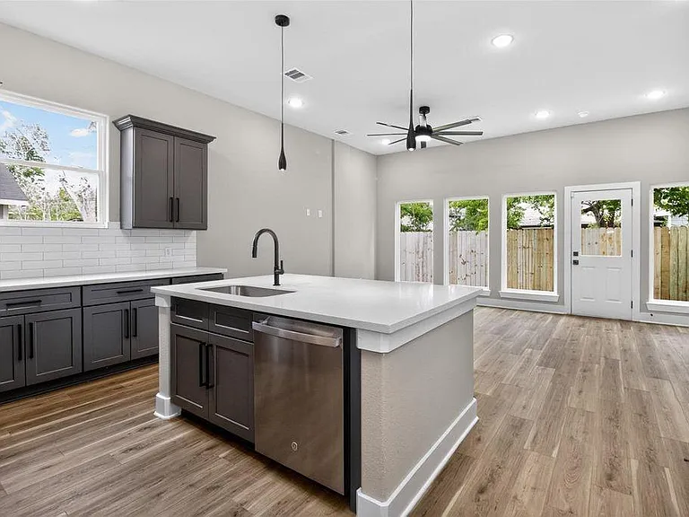4217 Mallow St #B — Photo 14