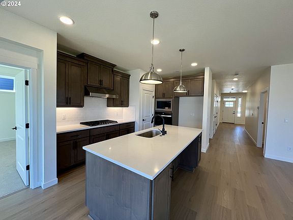 5th image of 17009 NE 81st St