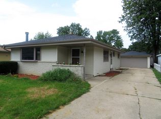 728 E Harvard St, Oconomowoc, WI 53066
