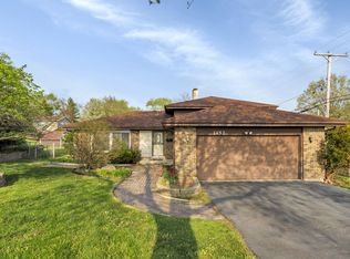 1452 Circle Dr, Glendale Heights, IL 60139