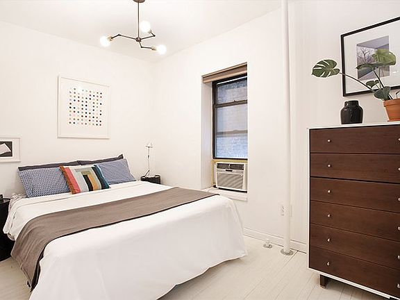 4th image of 170 Norfolk St APT 8