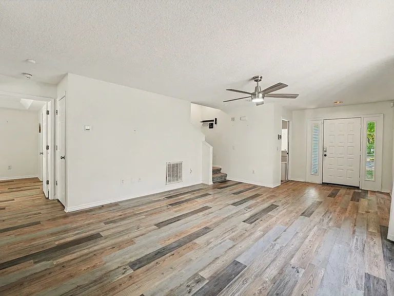 5865 Meadowpark Pl — Photo 1