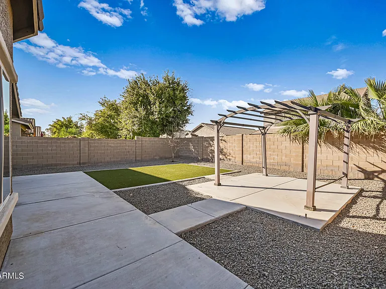 41284 W Cahill Dr — Photo 8