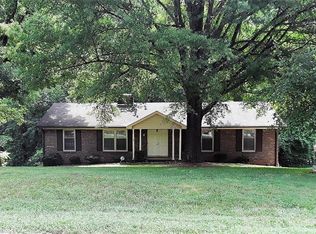 261 Barons Rd, Clemmons, NC 27012