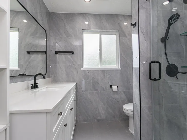 10620 Seaham Cres — Photo 25