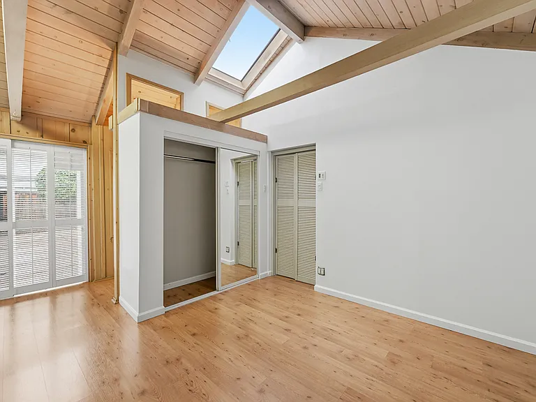 20 Kent Pl — Photo 57