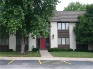 458 W 104th St UNIT B, Kansas City, MO 64114