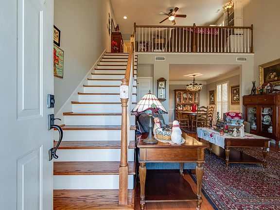3rd image of 1642 Brentwood Pointe