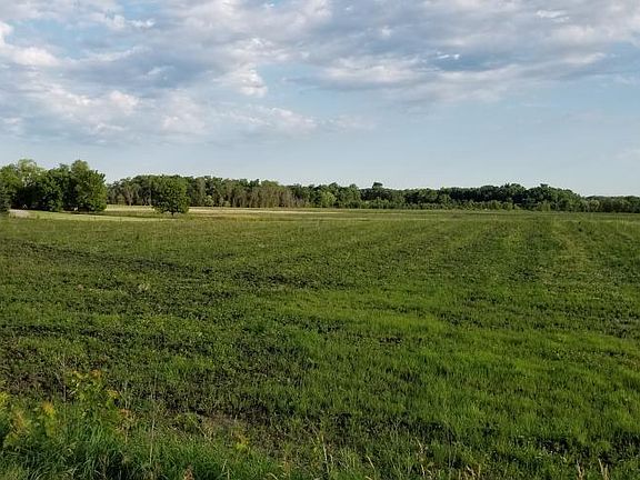 3rd image of 72 Saint NE