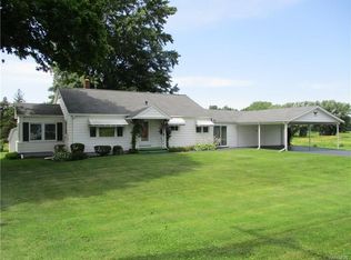 9084 Creek Rd, Batavia, NY 14020