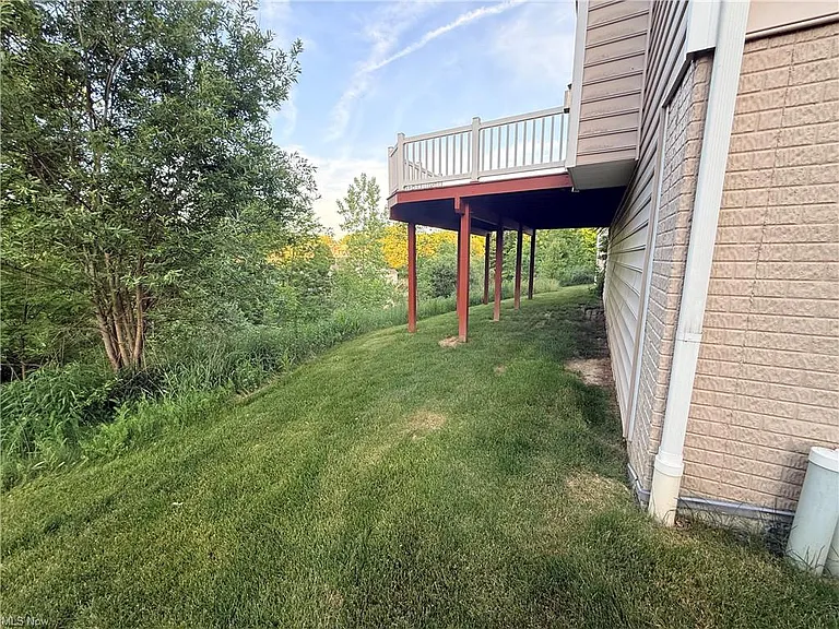 5055 Lake Forest Dr — Photo 33