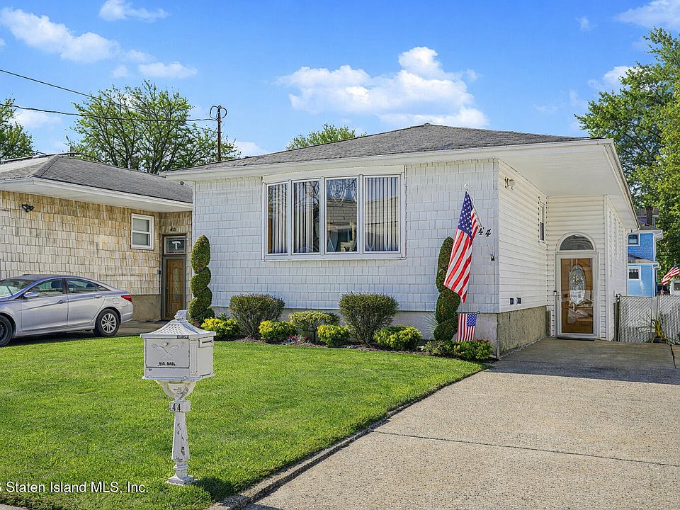 1st image of 44 Cordelia Ave
