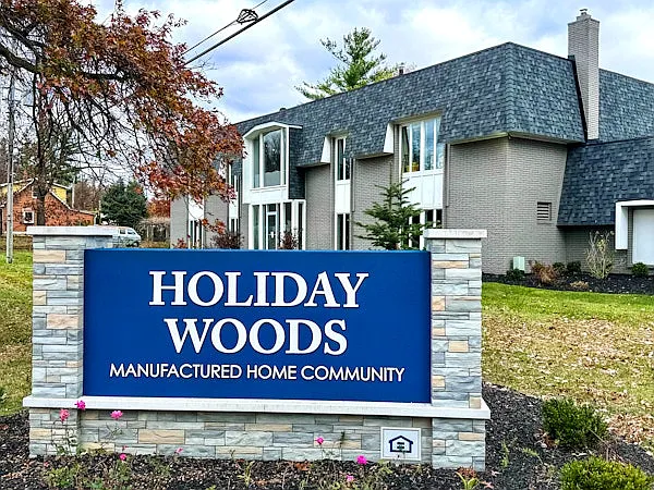 Holiday Woods — Photo 5