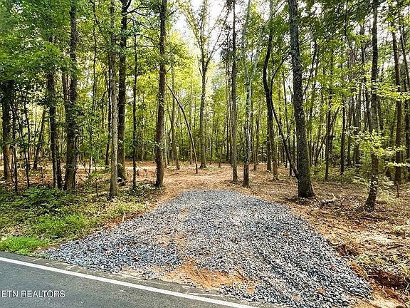 3rd image of 5 Pleasant Hill Rd