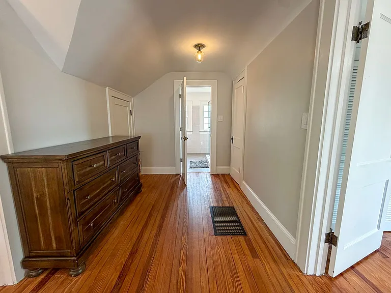 417 SW 10th St — Photo 31