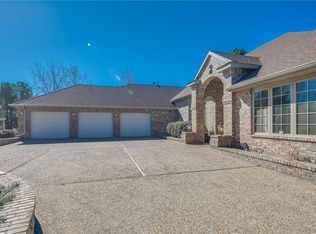 2 Kelaen Cir, Bella vista, AR 72715