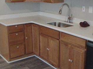 23 Burbank St APT A, Millbury, MA 01527