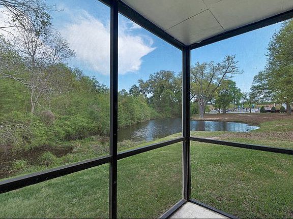 Balcony And Patio at Jasmine Creek Apartments, Pensacola