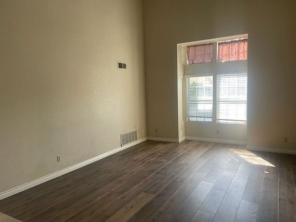 4th image of 6197 Palomar Cir