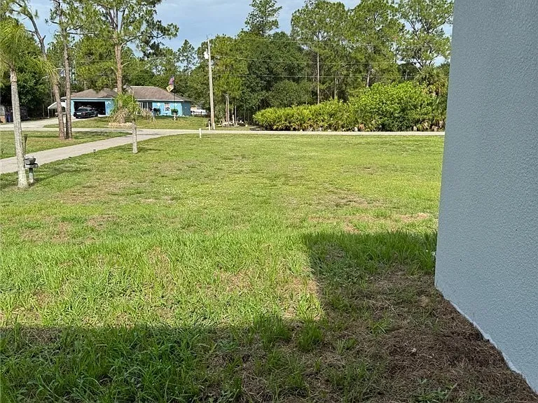 Hogan Dr — Photo 14