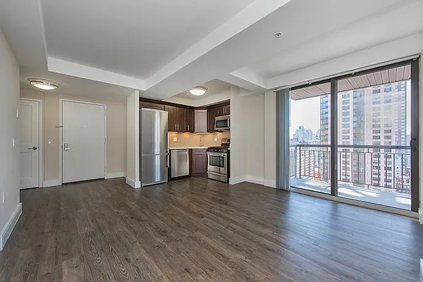 Rented by Mirador Real Estate | media 1