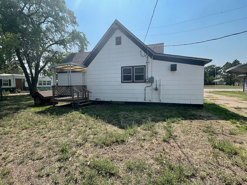 218 E 3rd St, Bird City, KS 67731 | Zillow