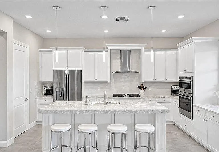 Waterway Cir — Photo 15