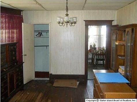4th image of 13 Renfrew Pl