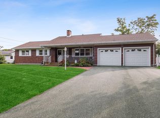 650 Cardinal Dr, Mattituck, NY 11952