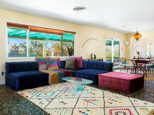 8064 Acoma Trl, Yucca Valley, CA 92284