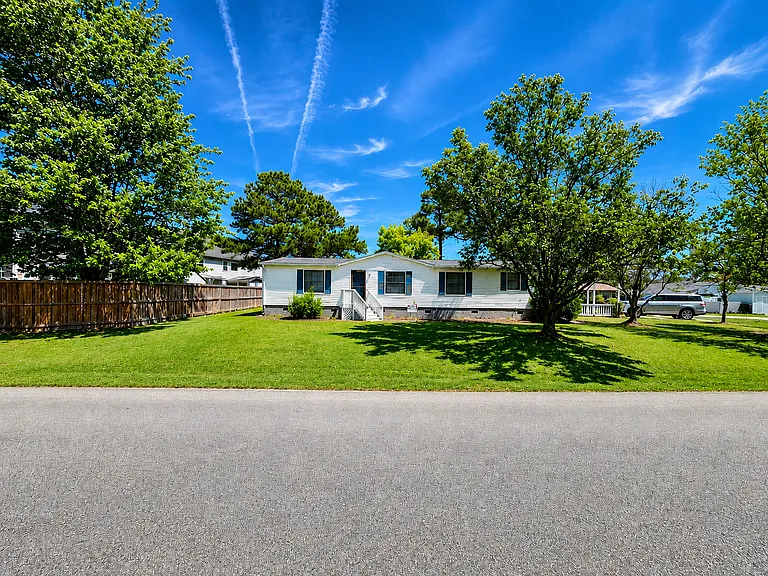 801 Jetty Ct — Photo 11