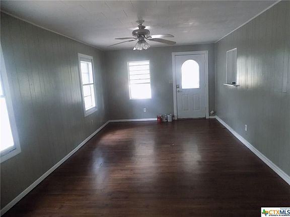 2nd image of 709 Mary Jane St