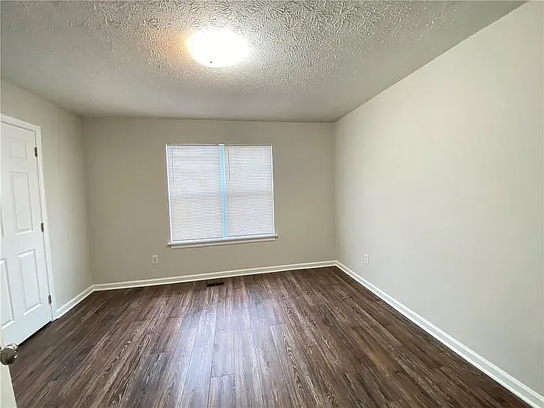 1110 Winter Park Ln — Photo 17