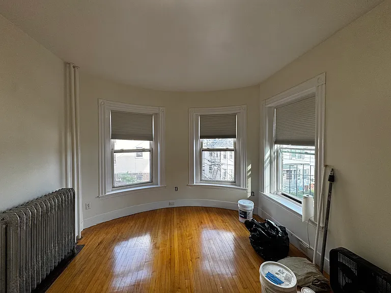 64 Vinal Ave #3 — Photo 3