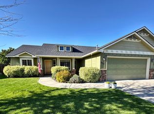 620 SW Portal St, Mountain Home, ID 83647