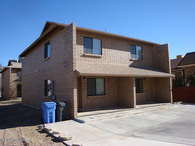 1st image of 2576 N Corinthian Garden Dr