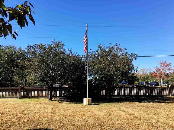 2nd image of 2350 Pawnee Dr