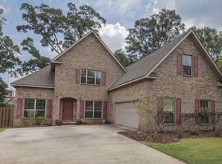 2106 Staff Dr, Cantonment, FL 32533