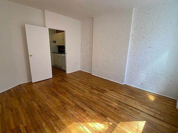 2nd image of 1109 1st Ave APT 5A
