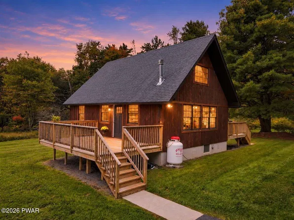 225 Raymondskill Rd, Milford, PA 18337