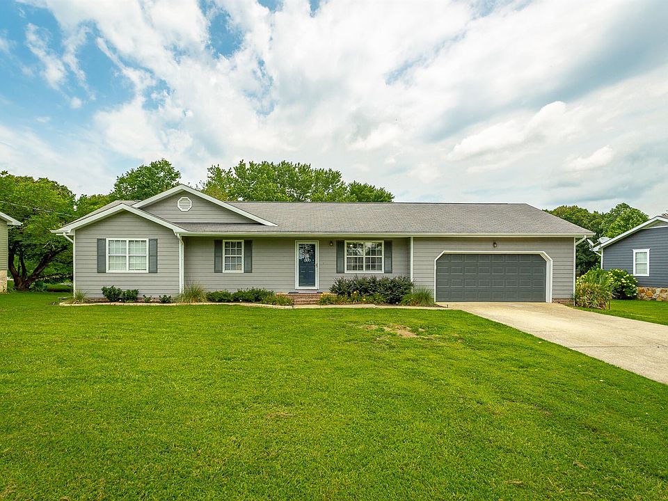 1st image of 7403 Country Hill Ln