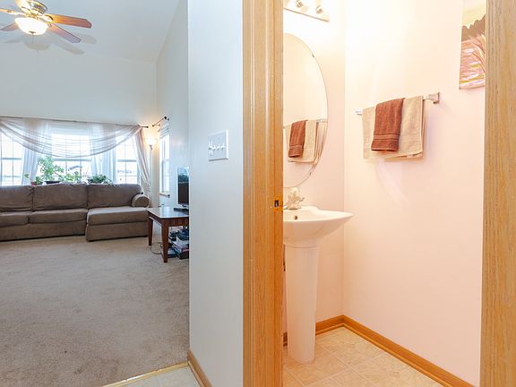 1/2 Bath